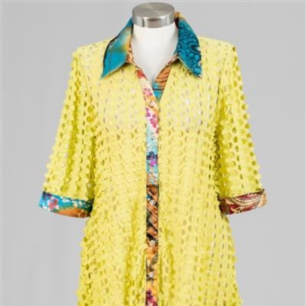 Radzoli 13589 Laser Cut-out Button-front Print Trim Top ( Lime)